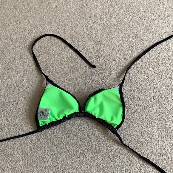 bikini top - Picture 3 of 4